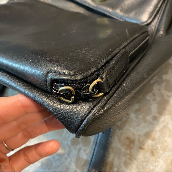 GIANI Bernini Leather Backpack Bag Purse women’s black Adjustable straps zipper main image 5